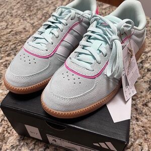 NWT! Adidas Kids (size4) /Women's (size 5) Pastel Blue and Pink Sneakers